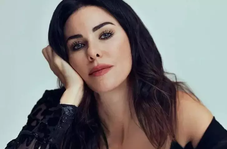 Defne Samyeli'nin kendisini linçleyenlere cevabı...